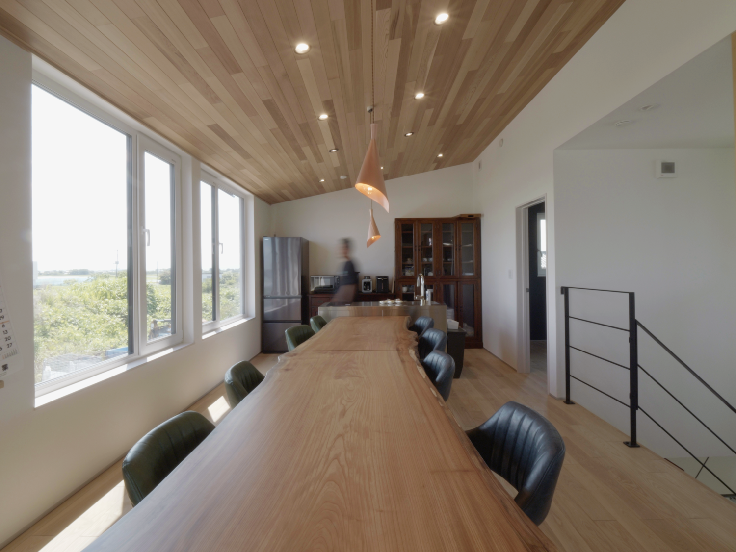 環境と人をつなぐオフィス– Linking Environment and People –